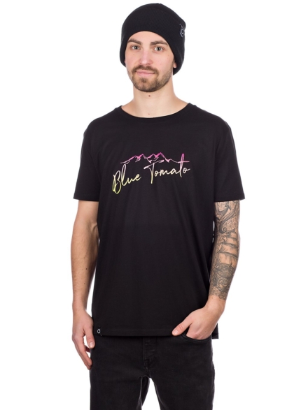 Blue Tomato Mountain Script T-Shirt zwart
