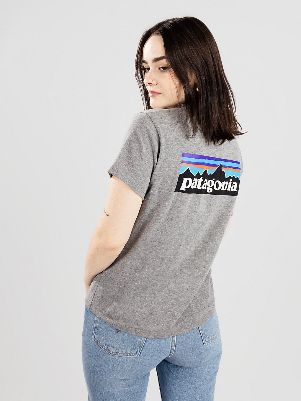 Patagonia P-6 Logo Responsibili T-Shirt grijs