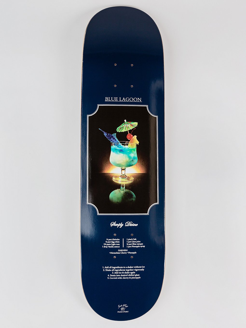 Pass Port Cocktail Pro Serie Josh Blue Lagoon 8.255 Skateboard deck zwart