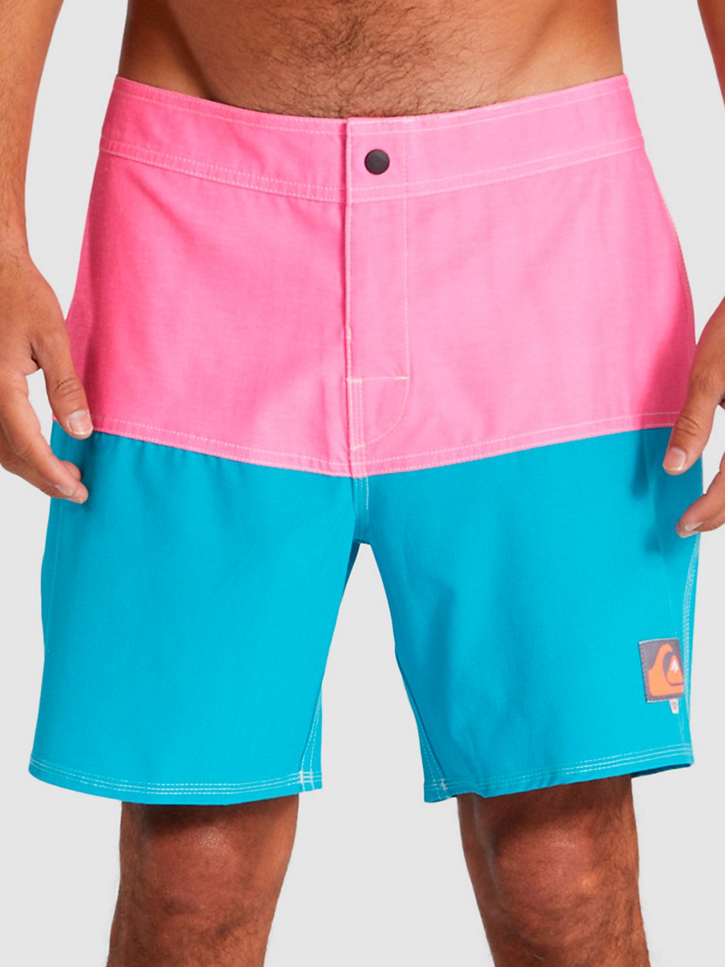 Quiksilver X Stranger Things Butt Logo 1986 17 Boardshorts patroon