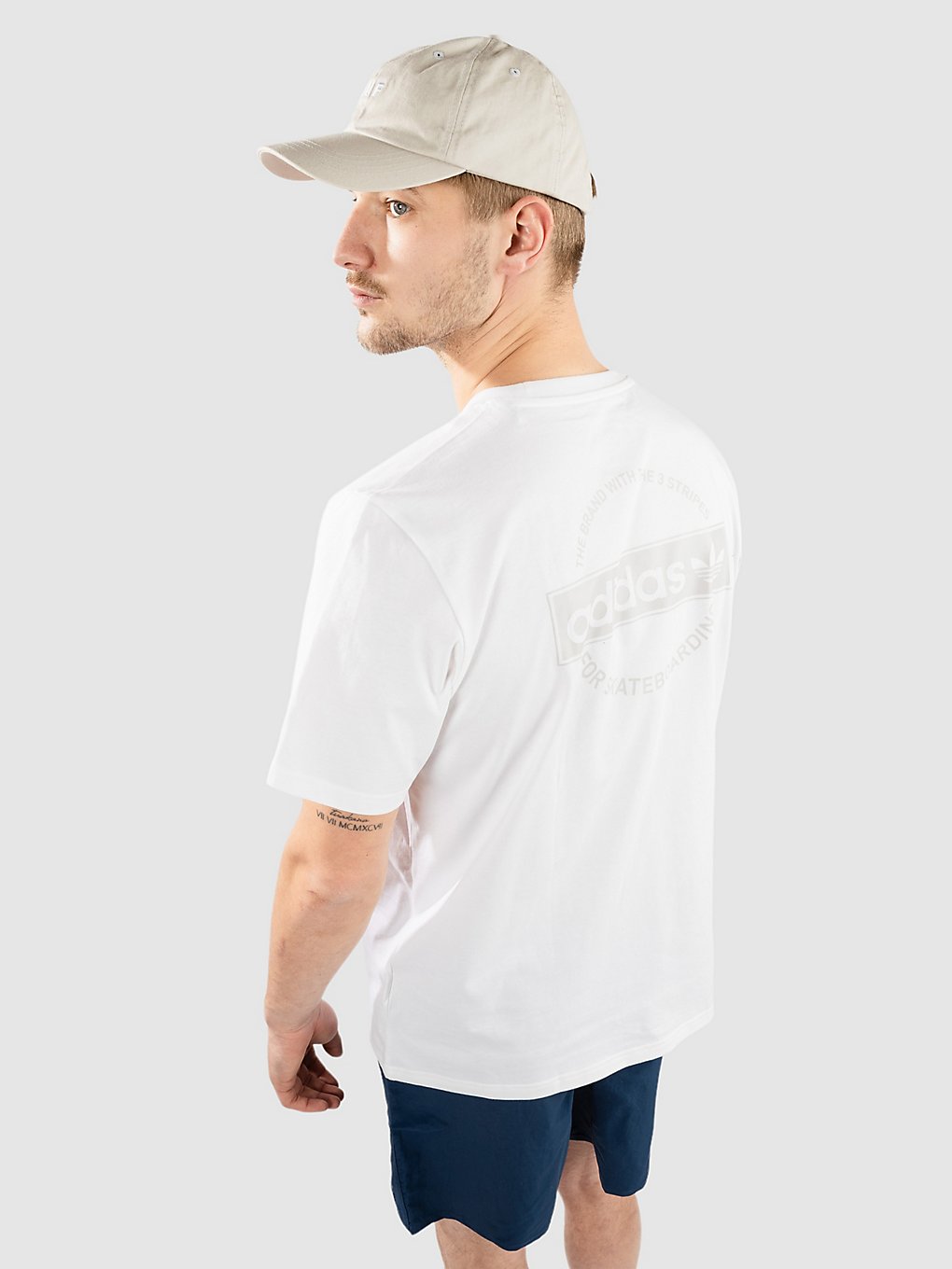 adidas Skateboarding 4.0 Circle T-Shirt wit