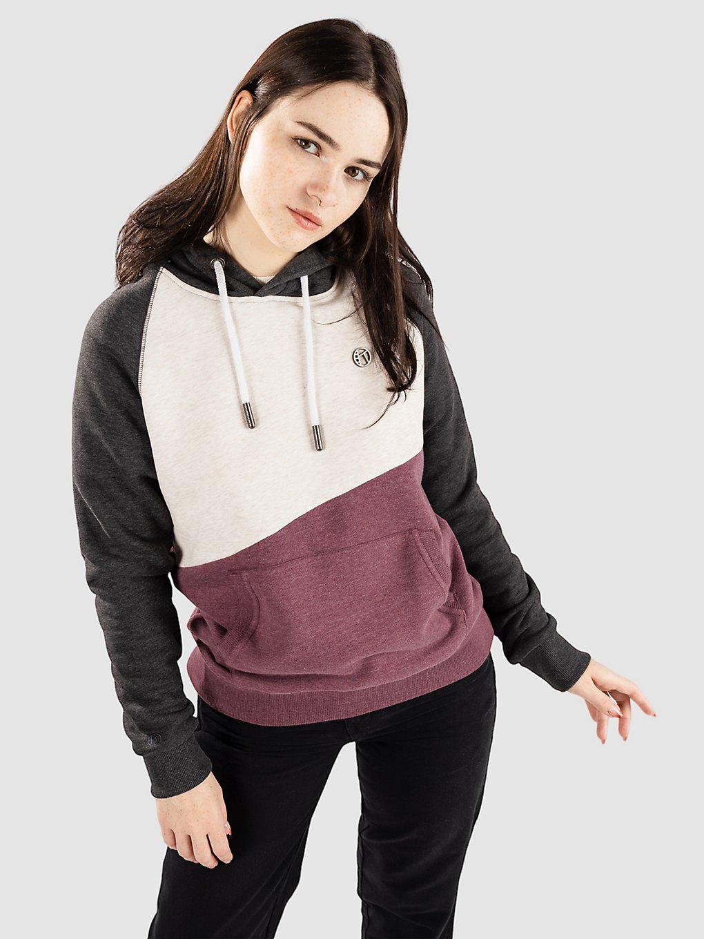 Kazane Gudrin Hoodie