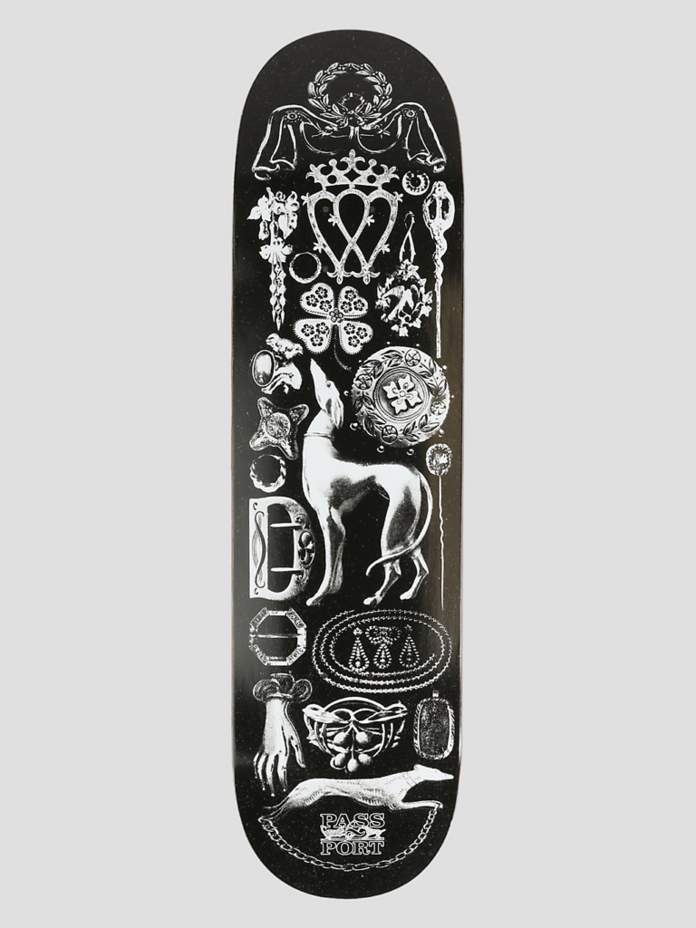 Pass Port Trinkets Hound 8.38″ Skateboard deck patroon