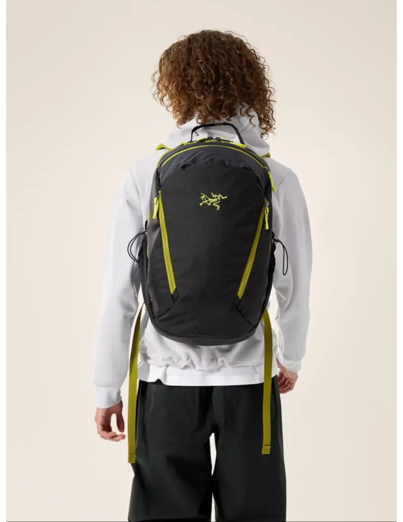 Arc’teryx Mantis 26 Backpack Zwart