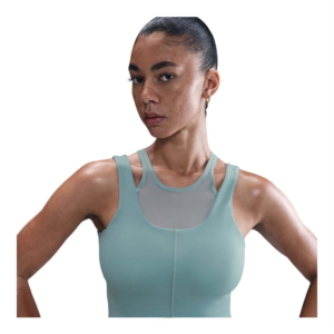 Nike One Fitted Cropped Top Groen