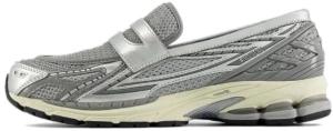 New Balance 1906L Sneakers Unisex Metallic Zwart