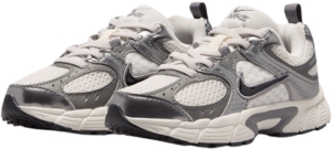 Nike V5 RNR Sneakers Junior Zilver