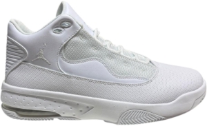 Jordan Max Aura 2 Sportschoenen Heren Wit