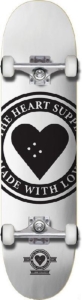 Compleet Skateboard Heart Supply Badge Logo 8.25 Wit