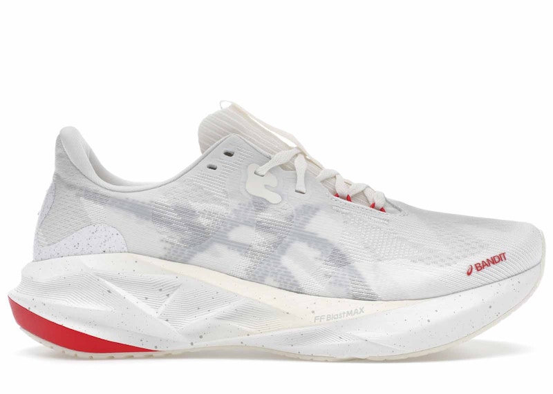 ASICS Novablast 5 Bandit Creme