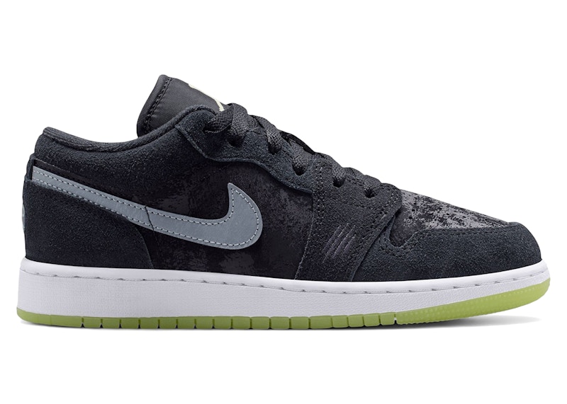 Jordan 1 Low Inner Beast Zwart