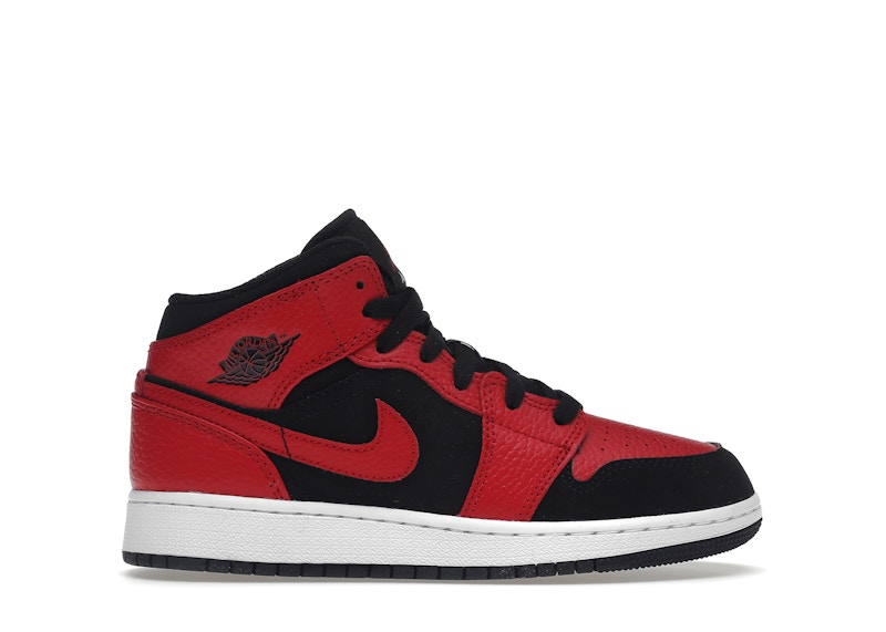 Jordan 1 Mid Reverse Bred Zwart