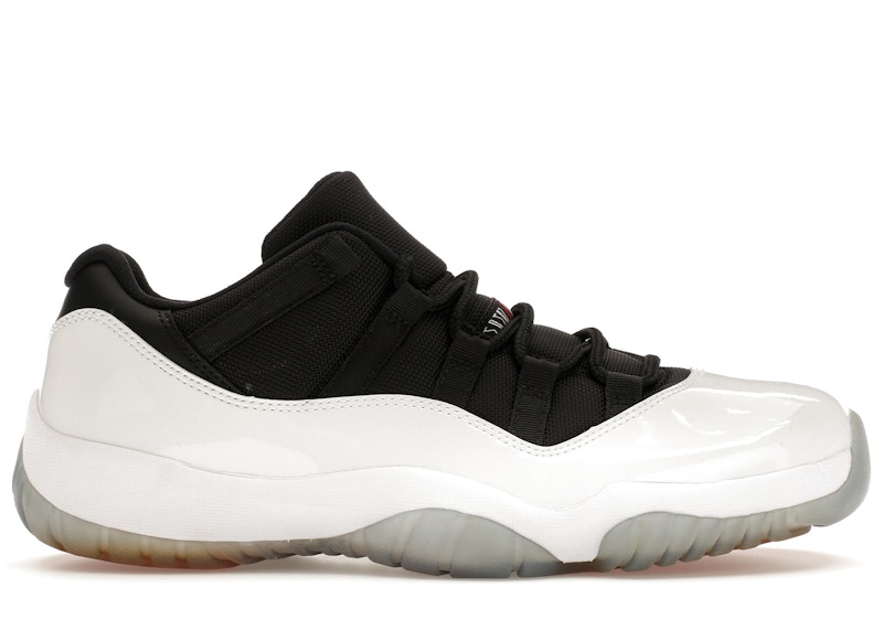 Jordan Retro Low Tuxedo Zwart