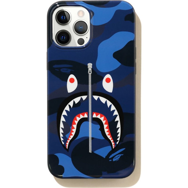 BAPE Color Camo Shark iPhone 12 Pro Max Case Blauw