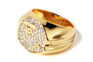 BAPE Rhinestone Ape Head Ring Goud