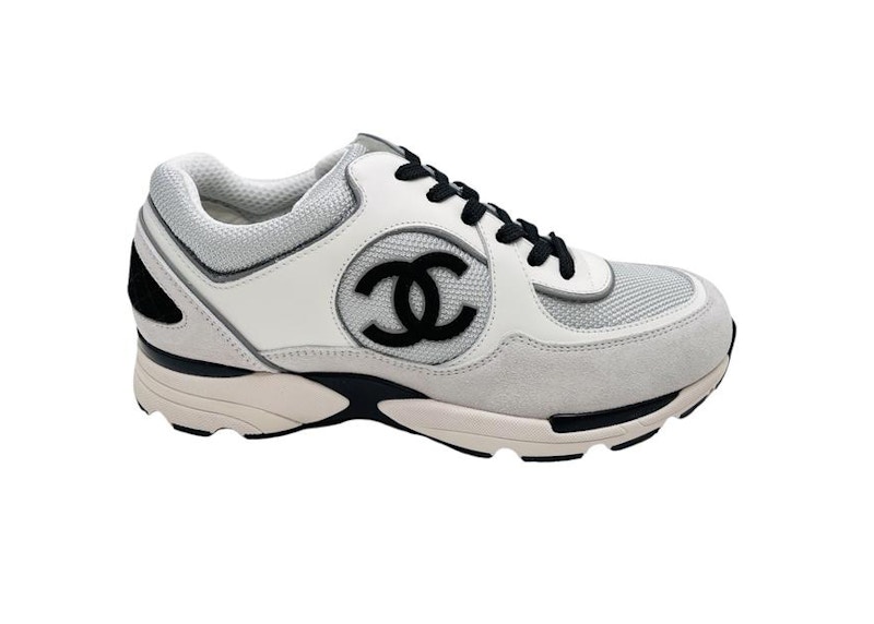 Chanel CC Logo Trainer Leather Zilver