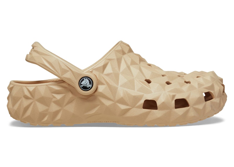 Crocs Classic Geometric Clog Shiitake Shitake