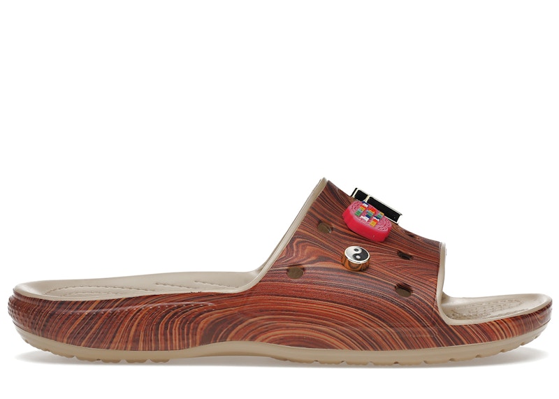 Crocs Classic Slide SZA Wood Grain Bruin