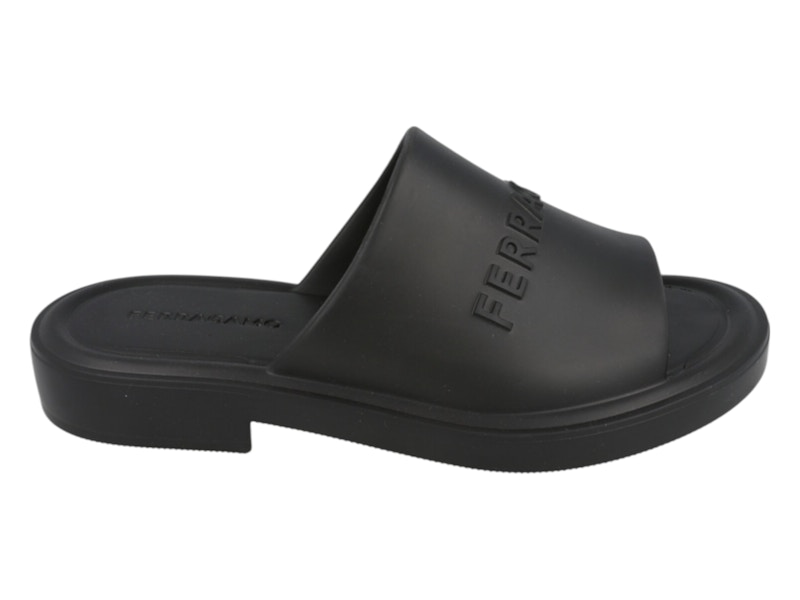 Ferragamo Giuneva Logo Embossed Slides Zwart