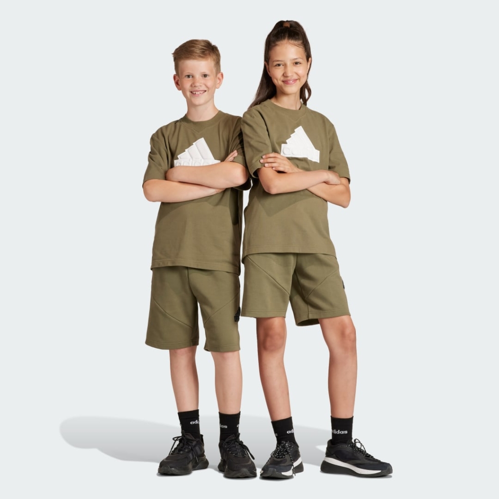 Future Icons Logo 8-Inch Short Zwart