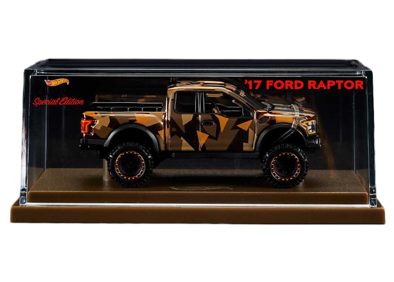 Hot Wheels HWC 17′ Ford Raptor