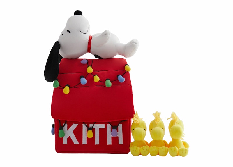 Kith x Peanuts Snoopy Doghouse Plush