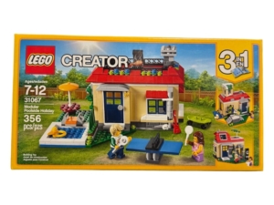 LEGO Creator Modular Poolside Holiday Set 31067
