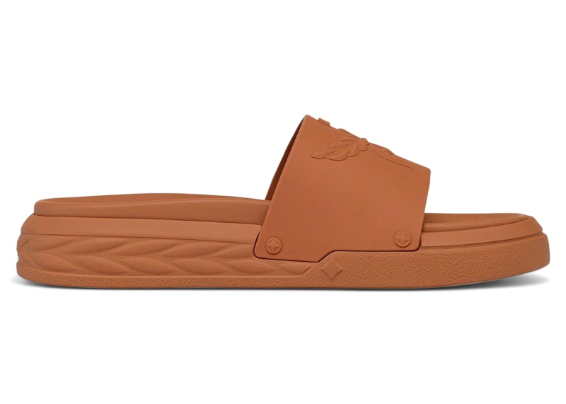 MCM Embossed Laurel Slide Sandals Cognac Bruin