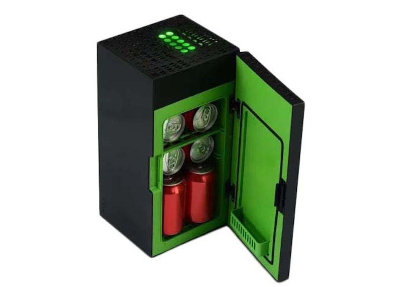 Microsoft Xbox Series X Mini Fridge 1.2:1 Scale 8 Can Capacity Version