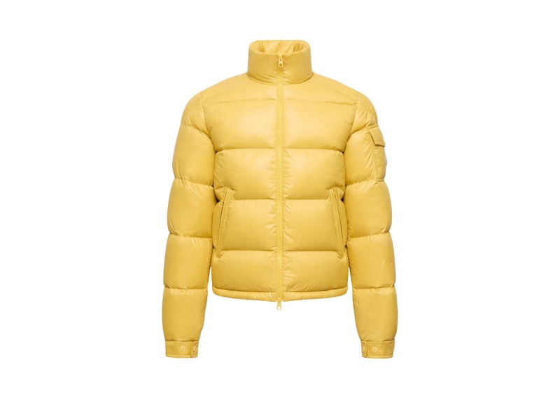 Moncler Levitha Hooded Short Down Jacket Geel