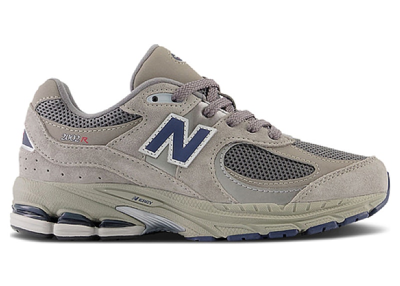 New Balance 2002R Castlerock