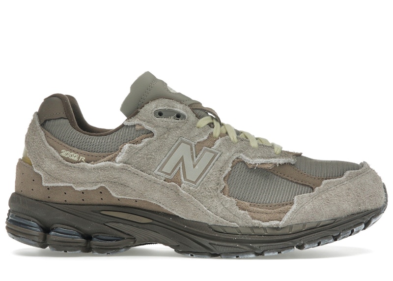 New Balance 2002R Protection Pack Bruin