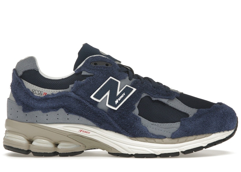 New Balance 2002R Protection Pack Marineblauw