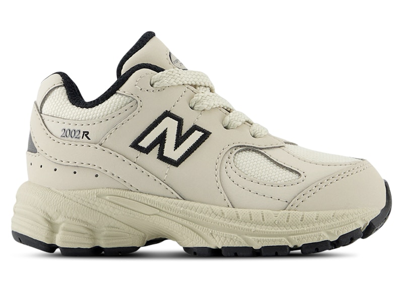 New Balance 2002R Timberwolf Zwart