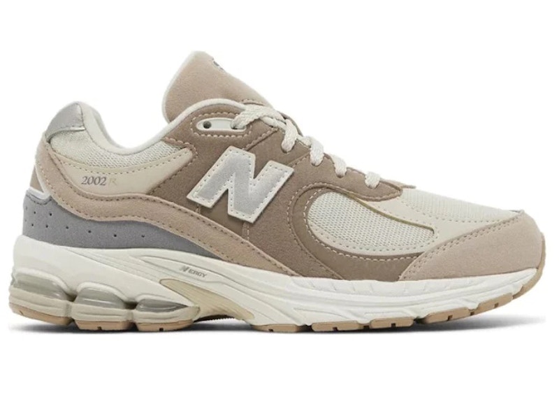 New Balance 2002R Timberwolf Mushroom Timberwolf/mushroom