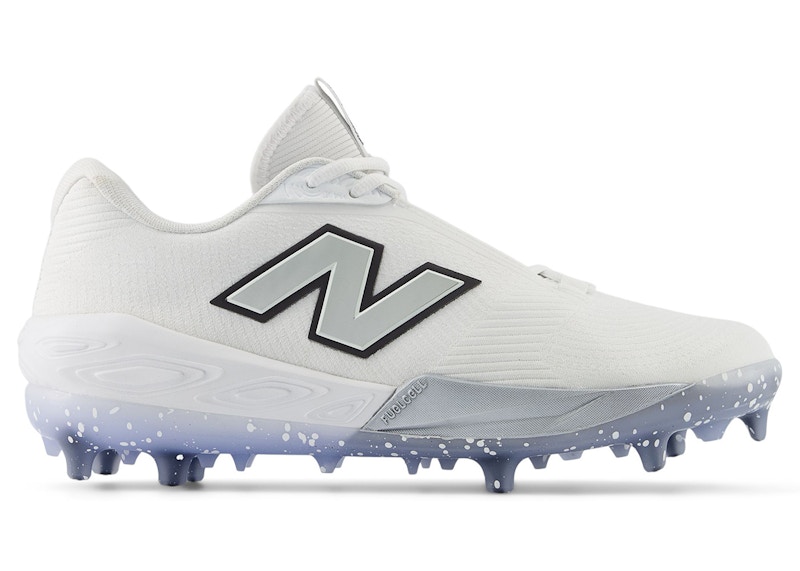 New Balance FuelCell Comp v4 Zilver