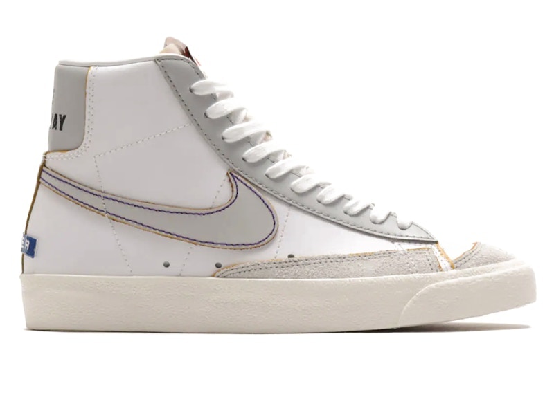 Nike Blazer Mid 77 Label Maker Grijs