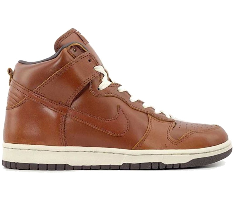 Nike Dunk High Curry Bruin