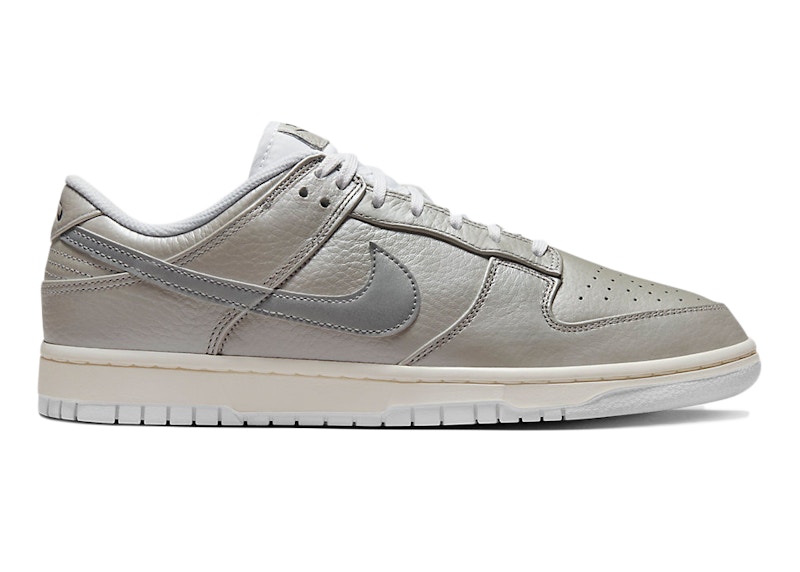 Nike Dunk Low Metallic Zilver