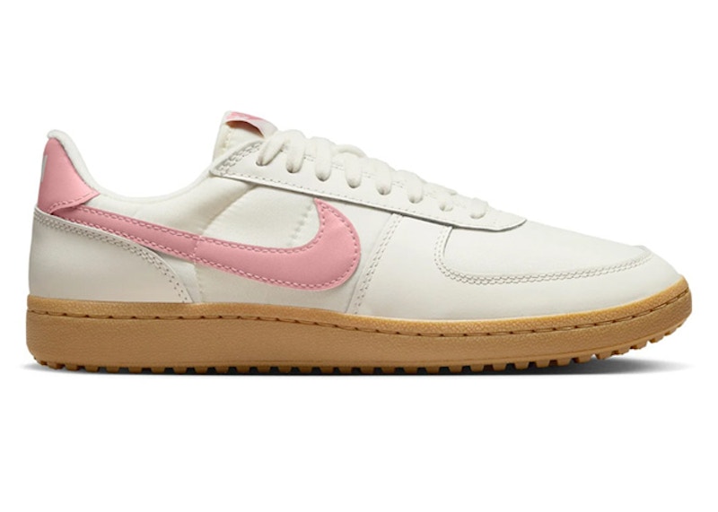 Nike Field General ’82 SP Rust Bruin