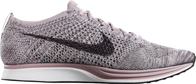 Nike Flyknit Racer Lavender Wit