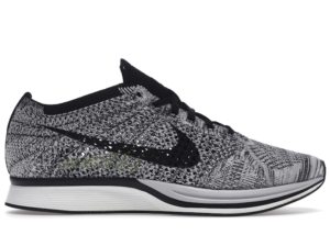 Nike Flyknit Racer Oreo Zwart
