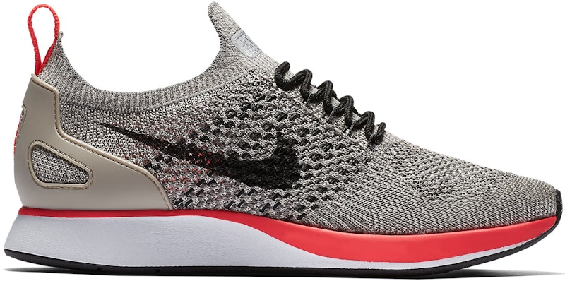Nike Mariah Flyknit Racer String Zwart