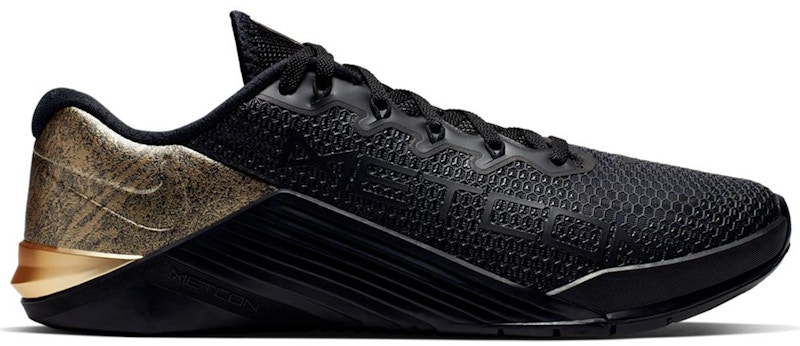 Nike Metcon 5 Medal Strong Zwart