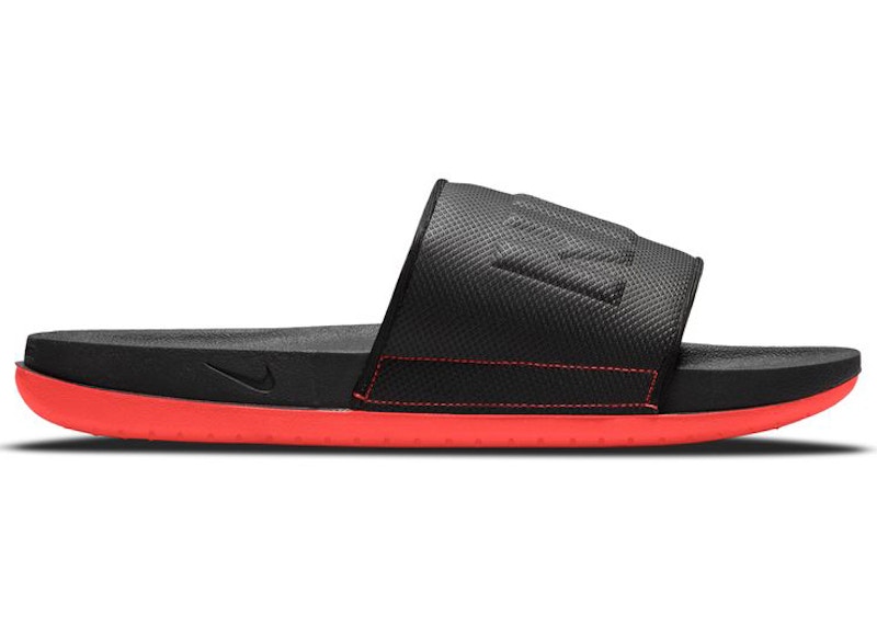 Nike OffCourt Slide Bred Zwart