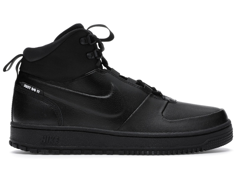 Nike Path WNTR Zwart
