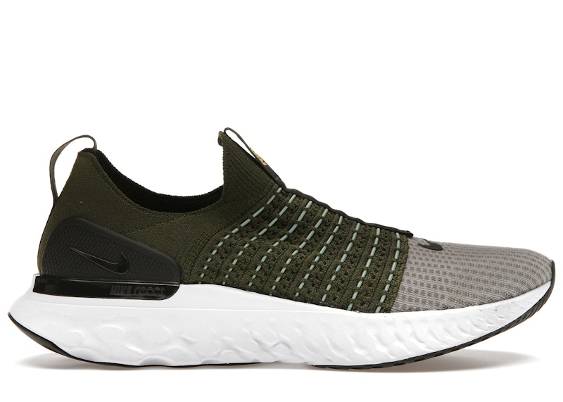 Nike React Phantom Run Flyknit 2 Rough Sequoia Groen