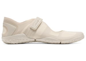 Nike Rift Mesh SKIMS Light Bone Bruin