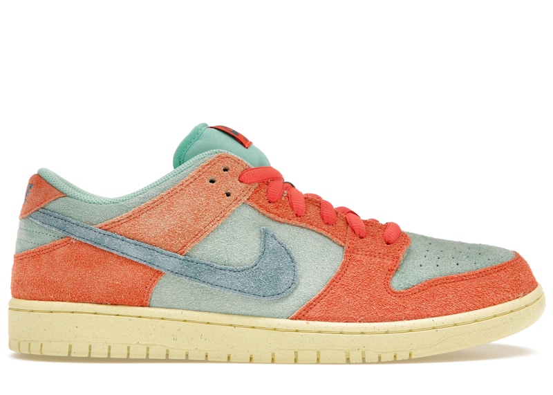 Nike SB Dunk Low Emerald Rise Oranje