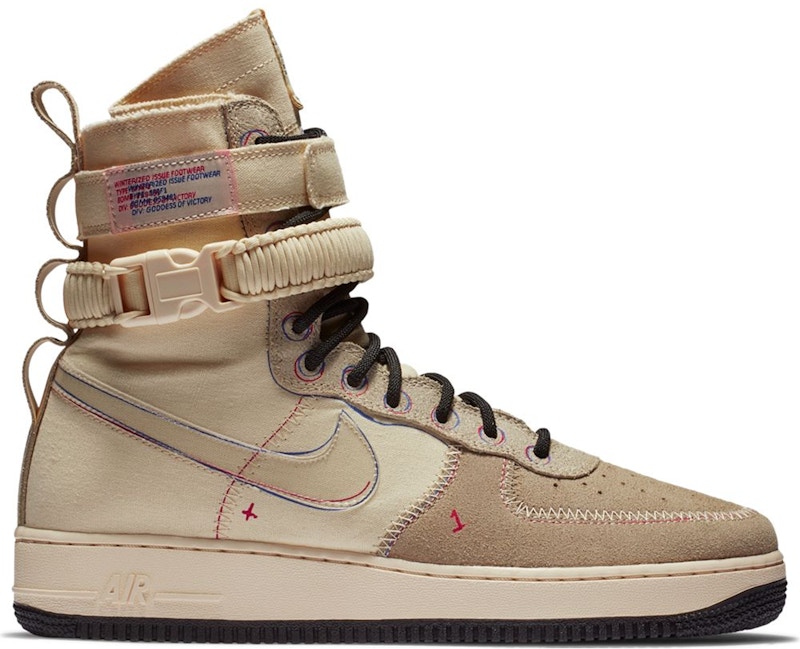 Nike SF Air Force 1 High Muslin Rood